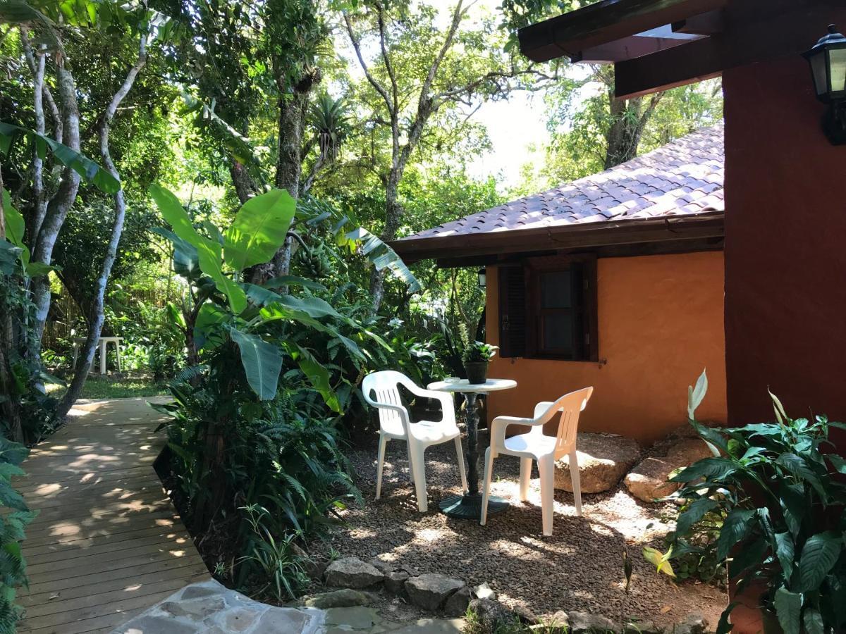 Regina Guest House Praia do Rosa Eksteriør billede